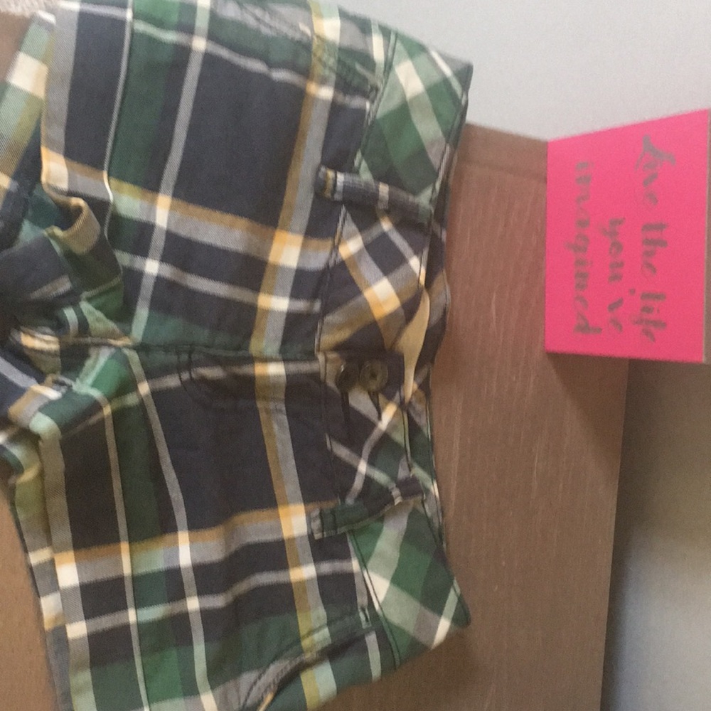 Hollister plaid shorts